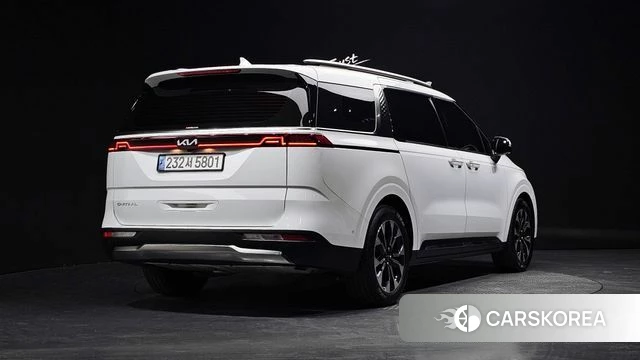 Kia Carnival 4th generation 2023 Белый из Кореи