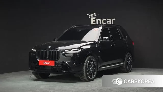 BMW X7 (G07) 2024 Черный из Кореи