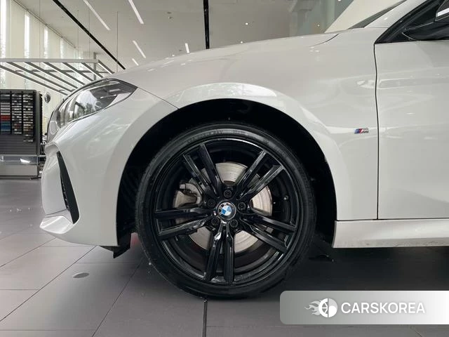 BMW 1 series 2023 Белый из Китая