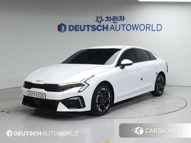 Kia The New K5 3rd generation 2024 Белый из Кореи