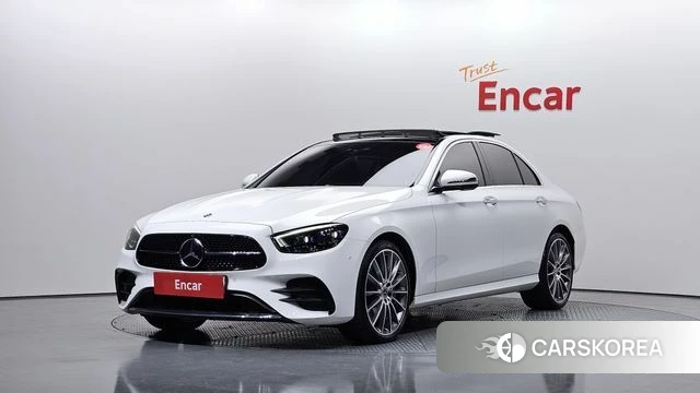 Mercedes-Benz E-Class W213 2021 Белый из Кореи