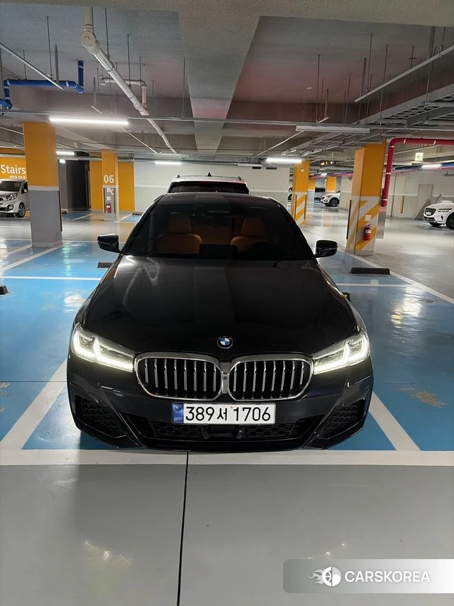 BMW 5 Series (G30) 2021 Черный из Кореи