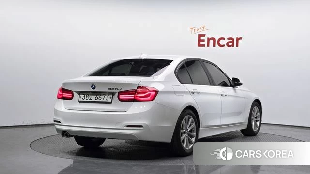 BMW 3 Series (F30) 2018 Белый из Кореи