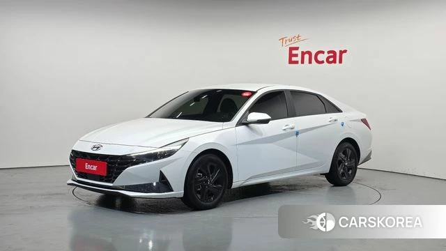 Hyundai Avante Hybrid (CN7) 2022 Белый из Кореи