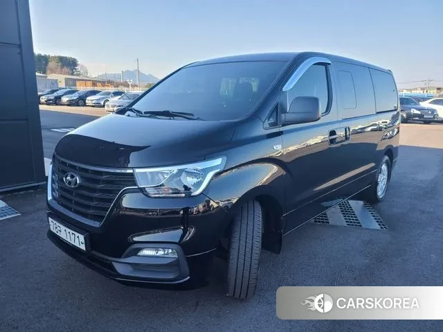 Hyundai The New Grand Starex 2018 Черный из Кореи