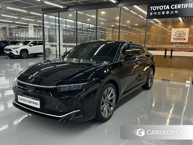 Toyota Crown Crossover 2023 Черный из Кореи