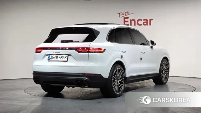 Porsche Cayenne (PO536) 2023 Белый из Кореи