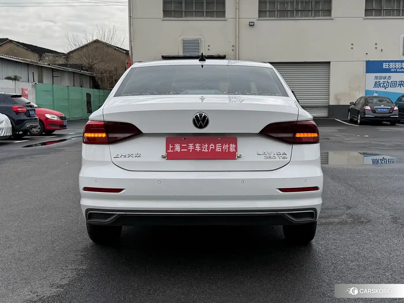 Volkswagen Lavida 2021 Белый из Китая
