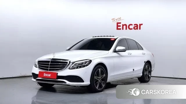 Mercedes-Benz C-Class W205 2019 Белый из Кореи