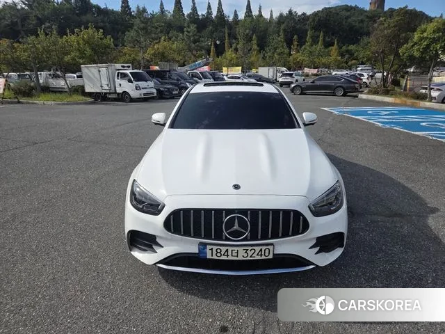 Mercedes-Benz E-Class W213 2020 Белый из Кореи