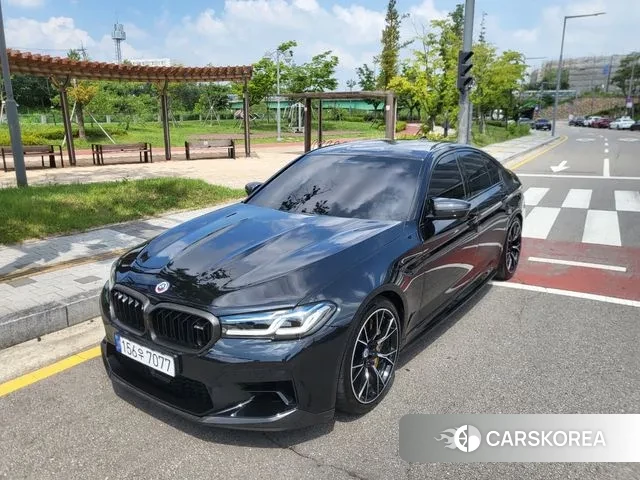 BMW M5 (F90) 2022 Черный из Кореи
