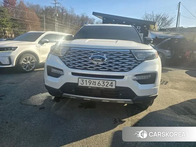 Ford Explorer 6th Generation 2022 Белый из Кореи