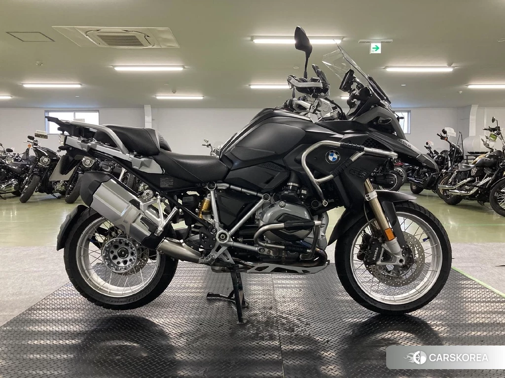 Проданный BMW R1200GS 2018 из Японии