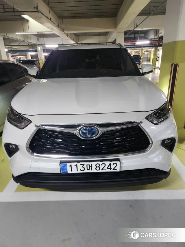 Toyota Highlander 4th Generation 2023 Белый из Кореи