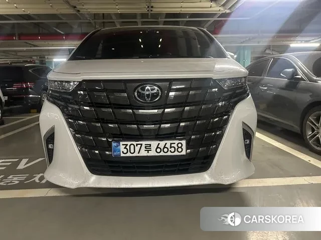 Toyota Alphard 4th Generation 2024 Белый из Кореи