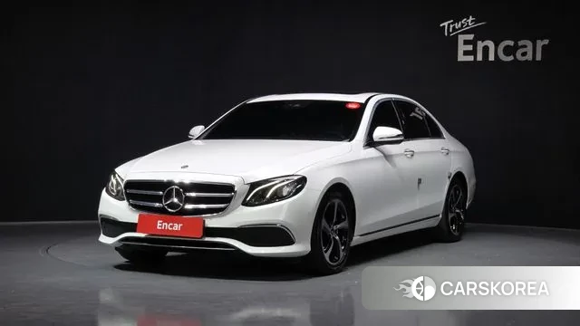 Mercedes-Benz E-Class W213 2019 Белый из Кореи
