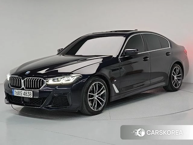 BMW 5 Series (G30) 2022 Черный из Кореи