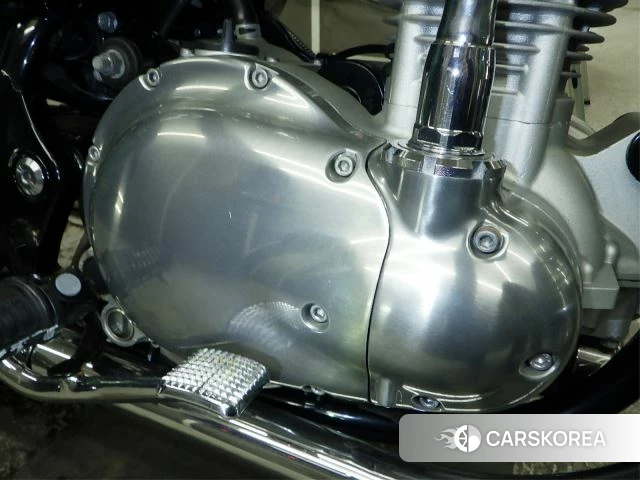 Engine photo
