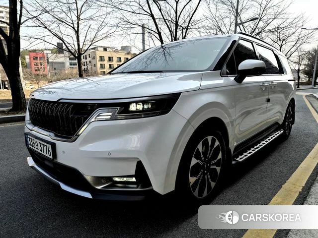 Kia Carnival 4th generation 2023 Белый из Кореи