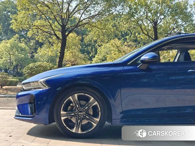 Kia K5 2021 Синий из Китая