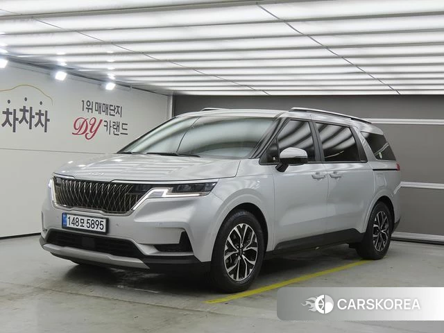 Kia Carnival 4th generation 2022 Серебряный из Кореи