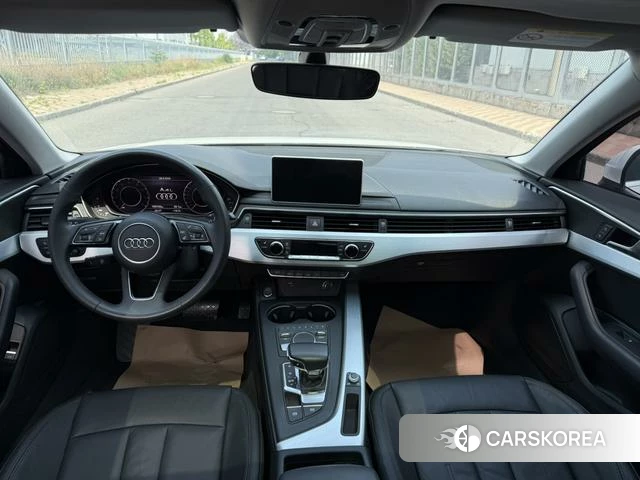 Audi A4L 2020 Белый из Китая