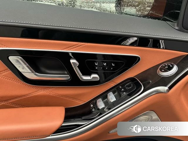 Mercedes-Benz Maybach S-class 2024 Черный из Китая