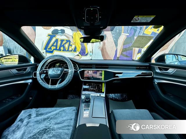 Audi A6L 2026 Черный из Китая