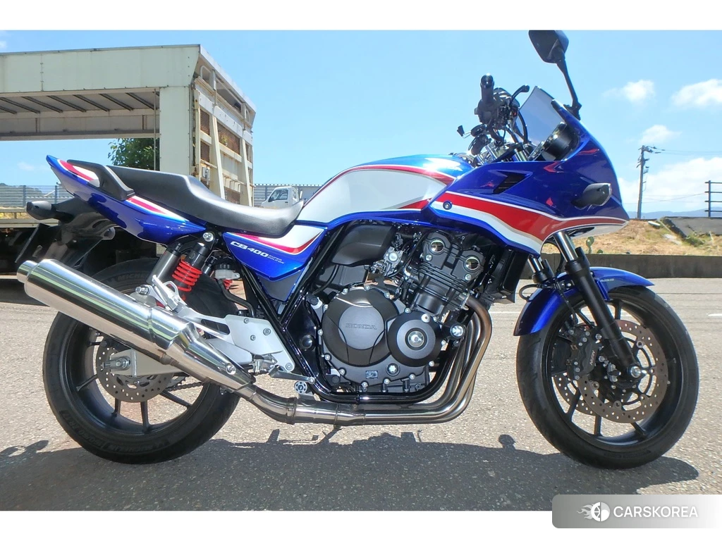 Проданный Honda CB400SF BOLDOR ABS 2022 из Японии, фото 2