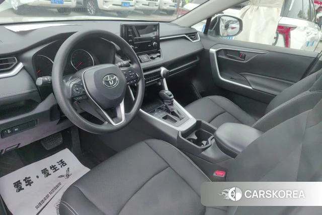 Toyota RAV4 Rongfang 2021 Белый из Китая