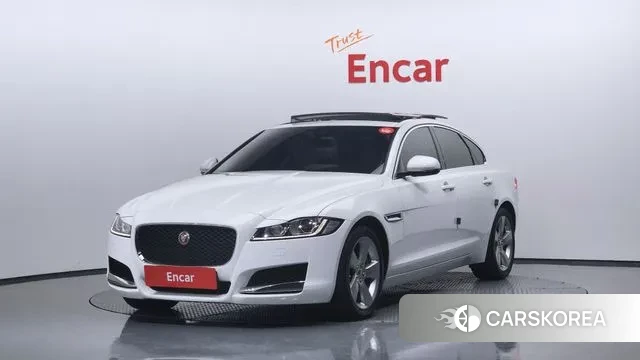Jaguar XF (X260) 2018 Белый из Кореи