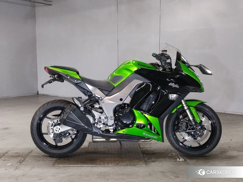 Проданный Kawasaki NINJA 1000 2012 из Японии