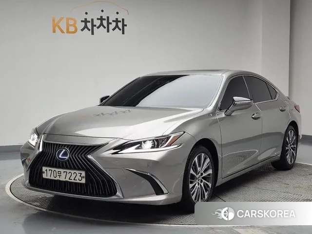 Lexus ES300h 7th generation 2020 Серый из Кореи