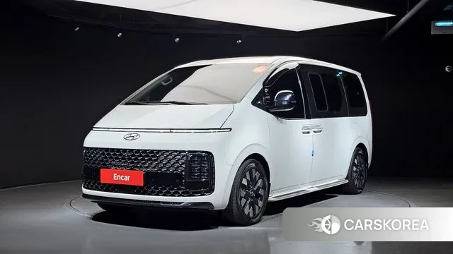 Hyundai Staria 2022 Белый из Кореи