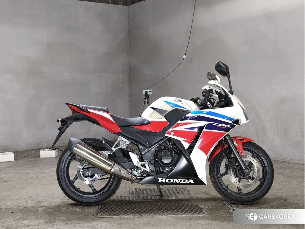 Проданный Honda CBR250R 2016 из Японии