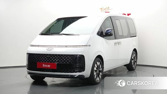 Hyundai Staria 2025 Белый из Кореи