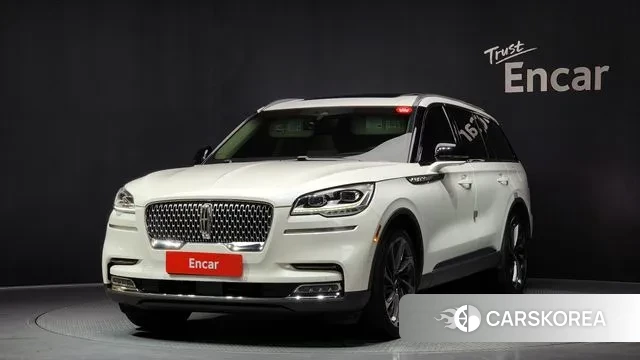 Lincoln Aviator 2nd generation 2020 Белый из Кореи