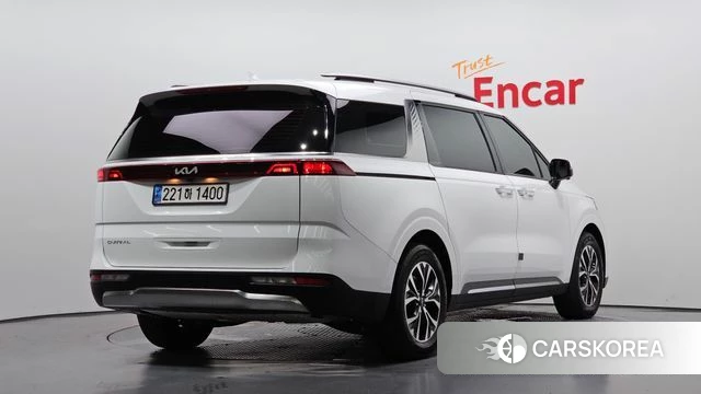 Kia Carnival 4th generation 2023 Белый из Кореи