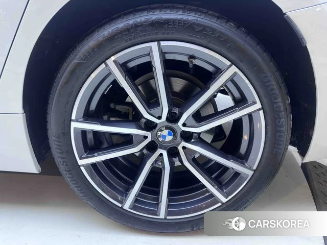 BMW 3 series 2022 Белый из Китая