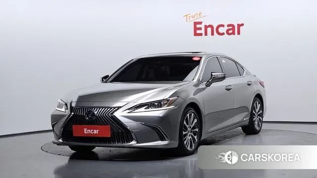 Lexus ES300h 7th generation 2019 Серебристо-серый из Кореи