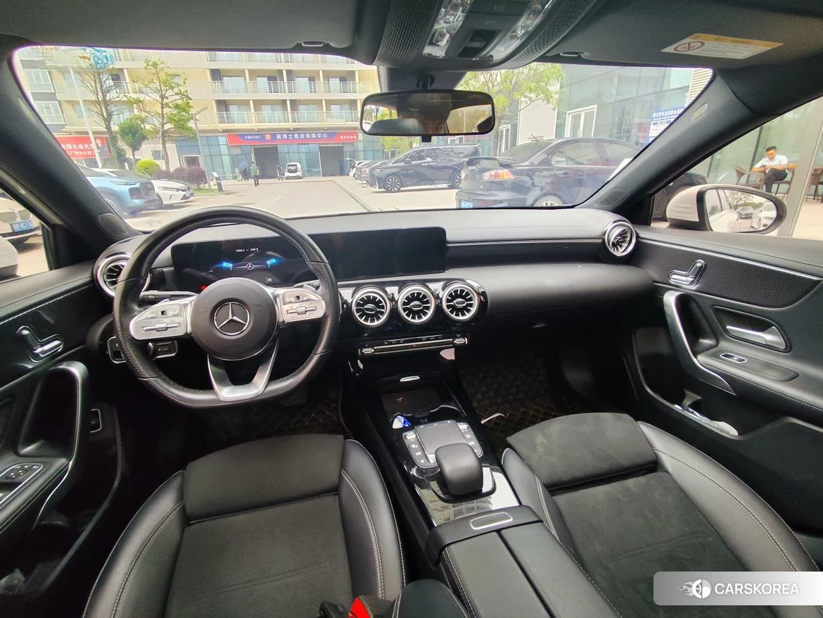 Mercedes-Benz A-Class 2021 Белый из Китая