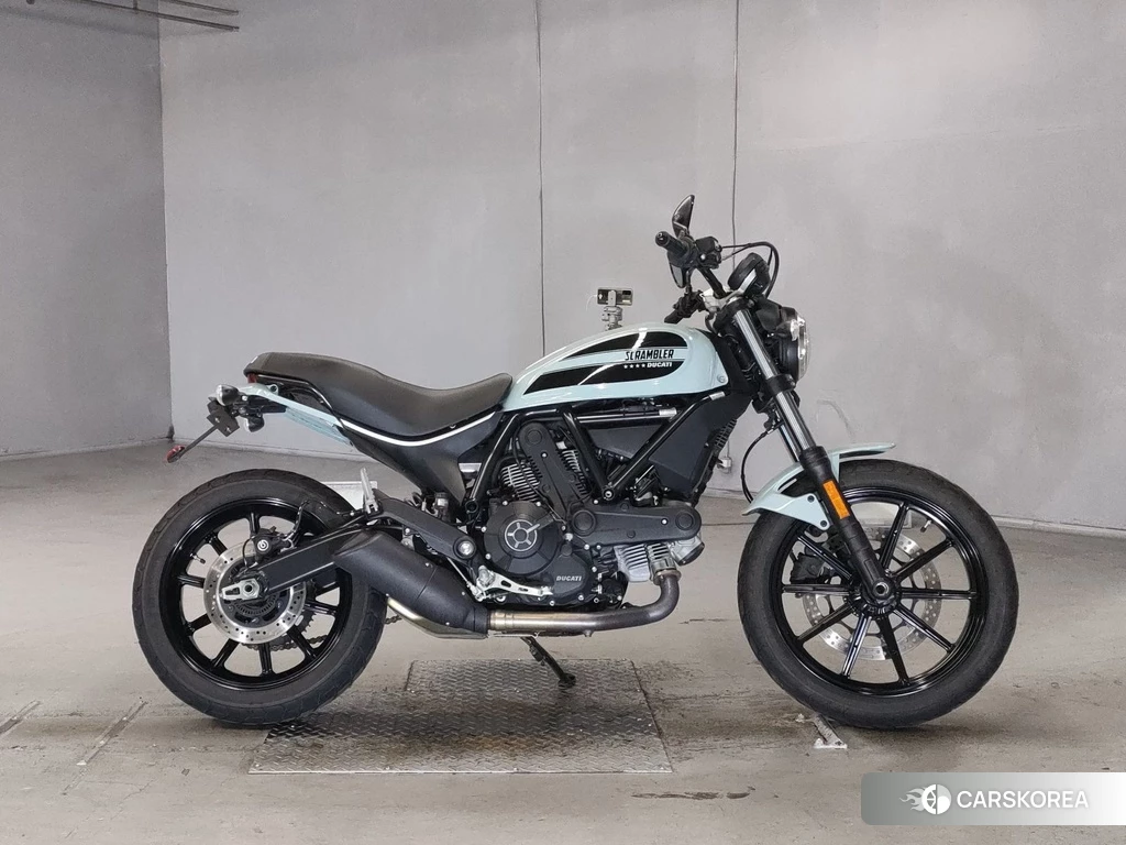 Проданный Ducati SCRAMBLER SIXTY2 2017 из Японии, фото 2
