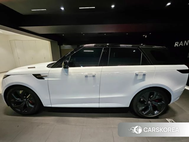Land Rover Range Rover Sport 3rd Generation 2023 Белый из Кореи