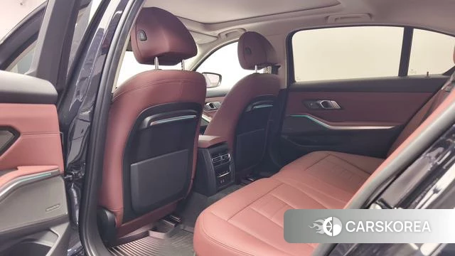 BMW 3 series 2021 Черный из Китая