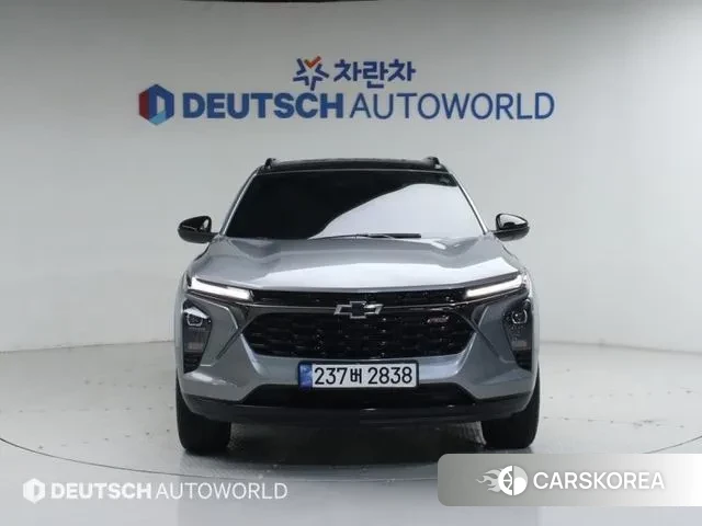 Chevrolet (GM Daewoo) Trax Crossover 2023 Серебристо-серый из Кореи