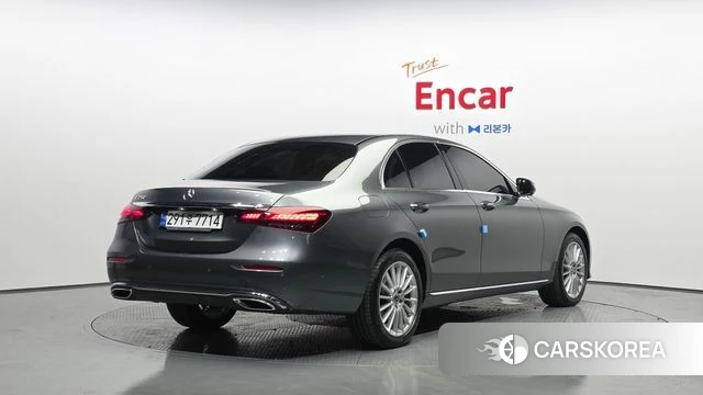 Mercedes-Benz E-Class W213 2022 Серый из Кореи
