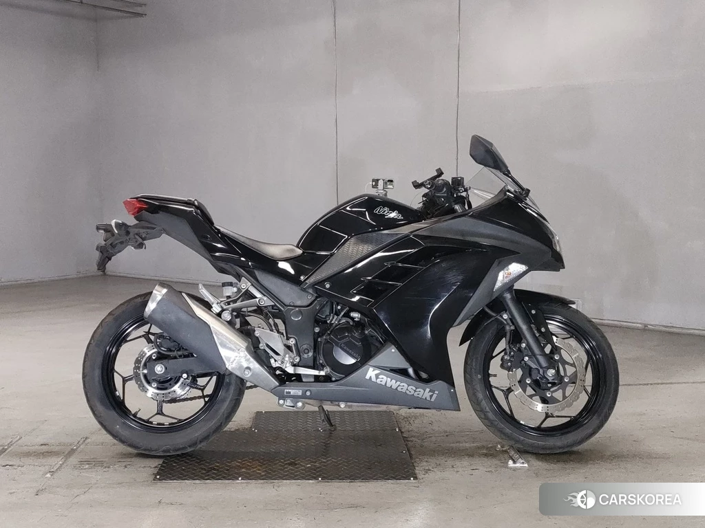 Проданный Kawasaki NINJA 250 2014 из Японии, фото 2