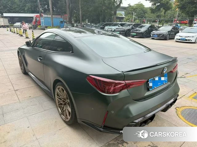 BMW M4 2025 Темно-серый из Китая