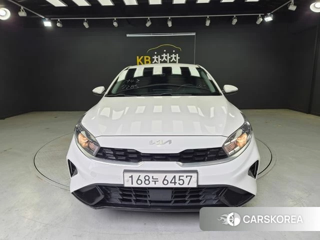 Kia The New K3 2nd generation 2022 Белый из Кореи