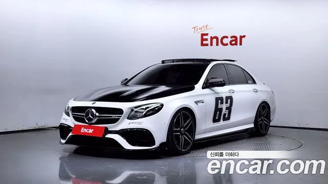 Mercedes-Benz E-Class W213 2018 Белый из Кореи